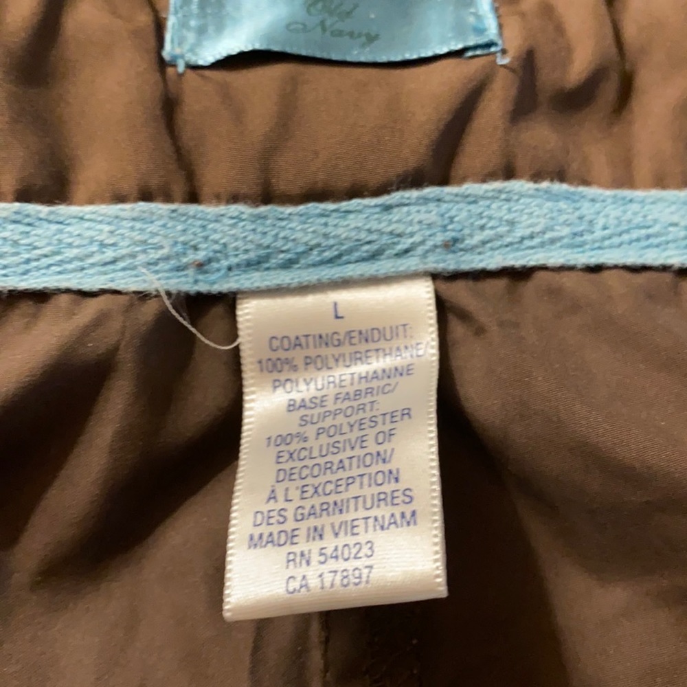 Old Navy Capris - image 3